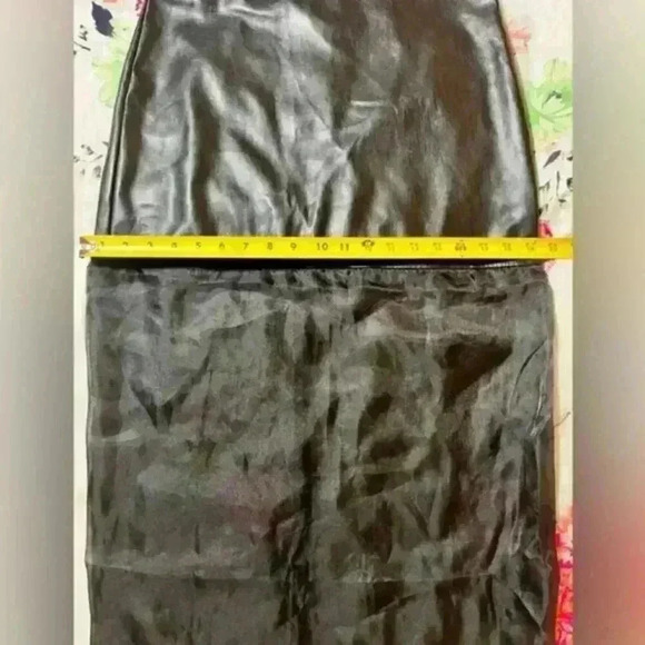 NWOT Forever 21 Sheer Faux Leather Midi Skirt Jr. Size Medium - Picture 11 of 14